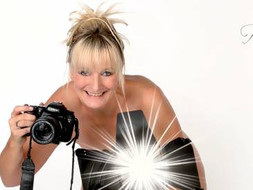 Powerfrauen ohne Hüllen: Kalender Clip Cb1111ea