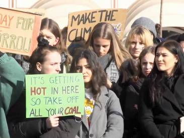 Schüler protestieren: Klima Clip 61cdb9b4
