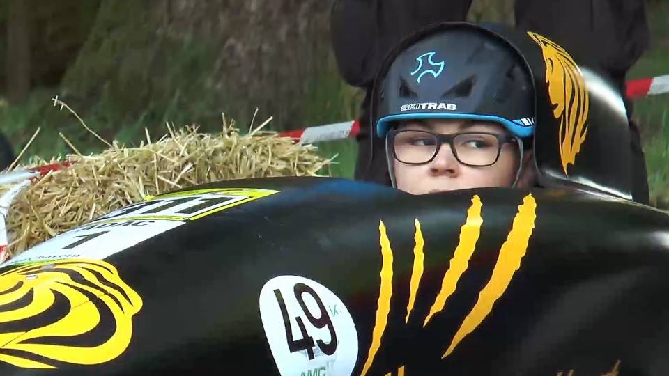 Tollkühne Piloten: Seifenkisten Clip 5c6730f4