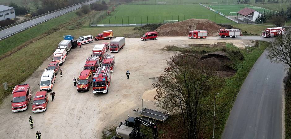 Blaulicht-Kolonne unterwegs: Blaulicht Clip A07ac360