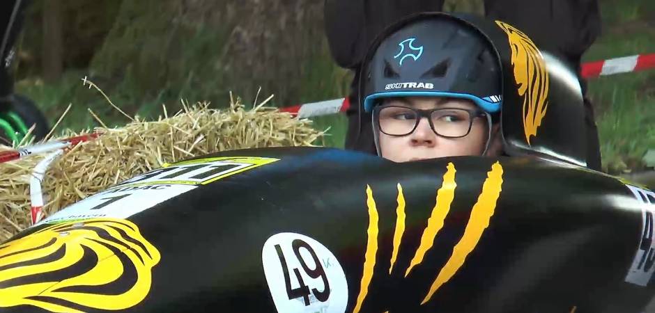 Tollkühne Piloten: Seifenkisten Clip 5c6730f4