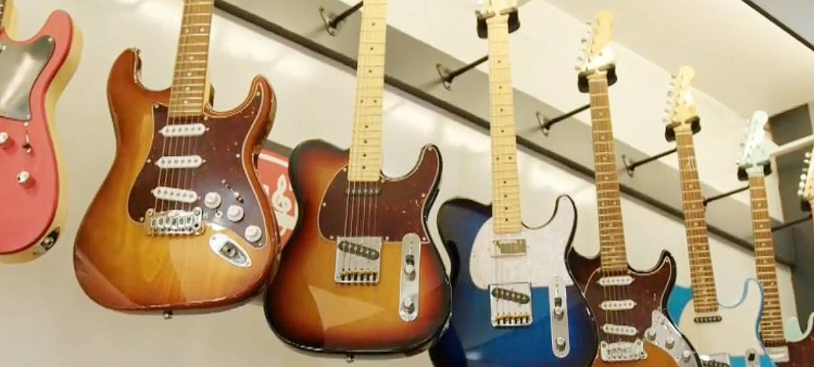 Gitarren für Neustadt: Gitarren Clip 23c63287