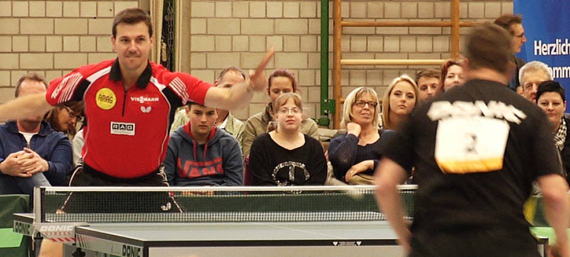 Künstler an der Platte: Tischtennis Clip 70c656b5